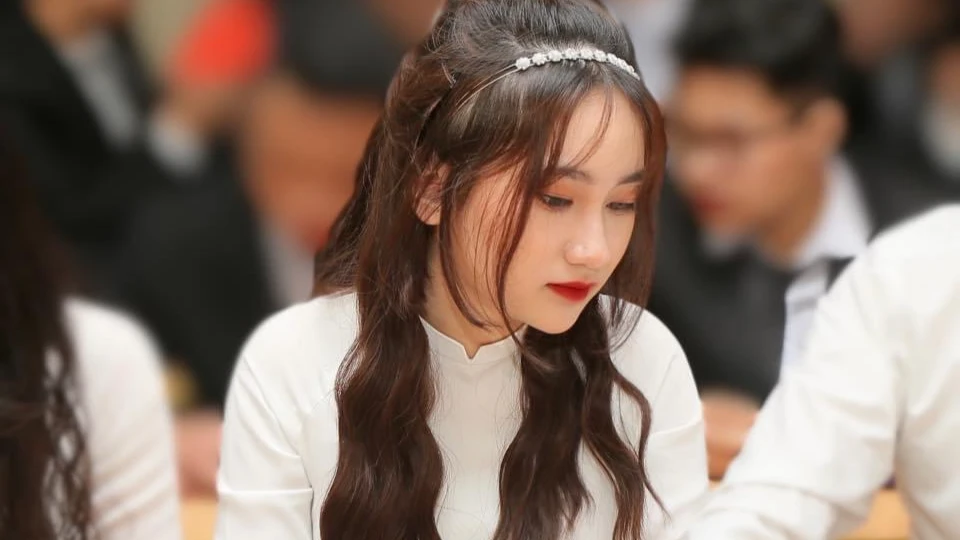 Nữ sinh "biến" rác thải thành học bổng khủng, chốt đơn 8 trường đại học thế giới