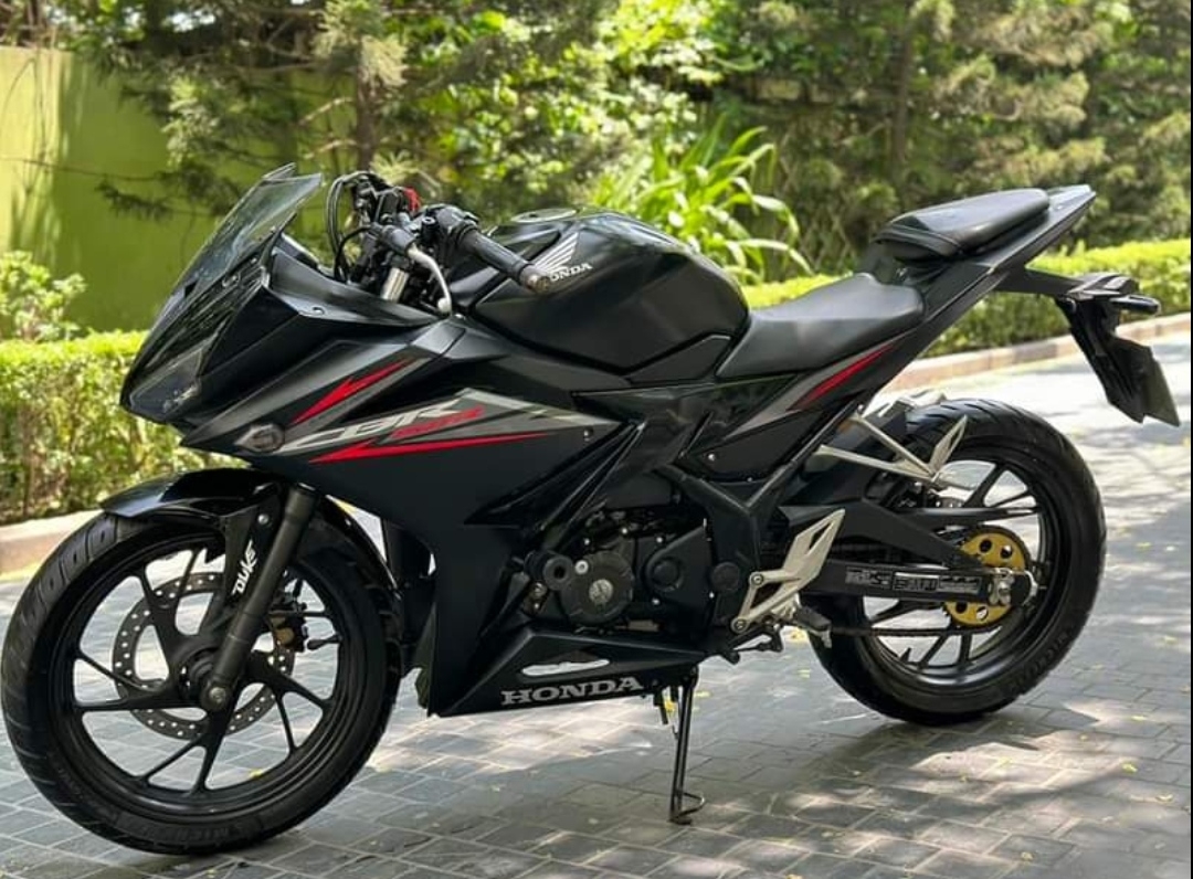 Con Honda CBR này ngốn xăng kinh khủng không hả anh chị em?