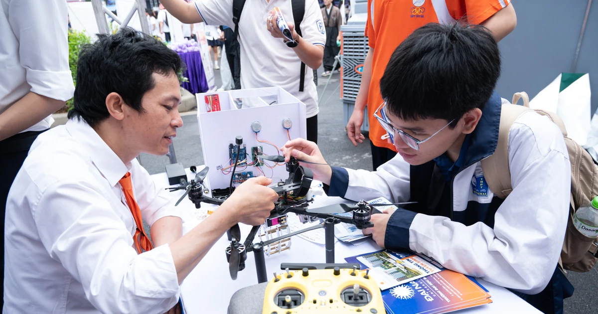 Đại học Đại Nam "lên đời" cực mạnh: Tăng 15 ngành công nghệ hot, học bổng tận 100% học phí