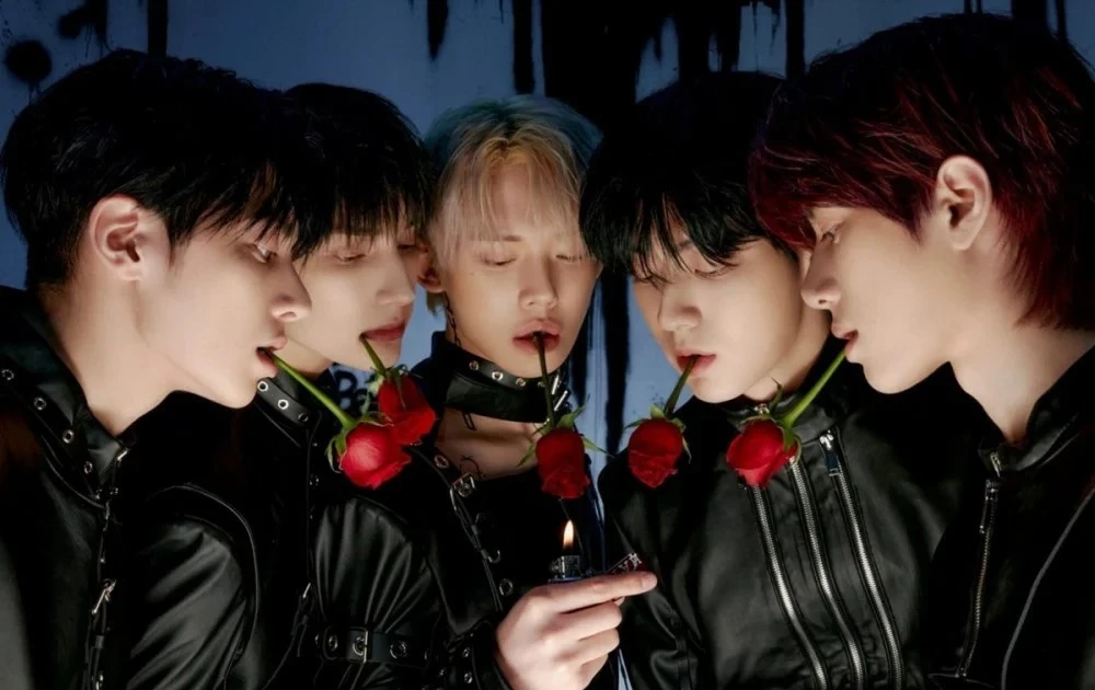 TXT lại "flexing" thành tích khủng với "Good Boy Gone Bad"