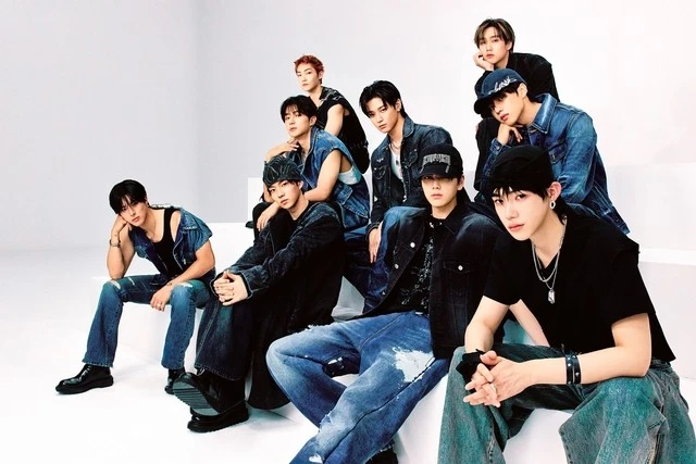 THE BOYZ comeback cháy máy sau chuỗi drama năm 2025