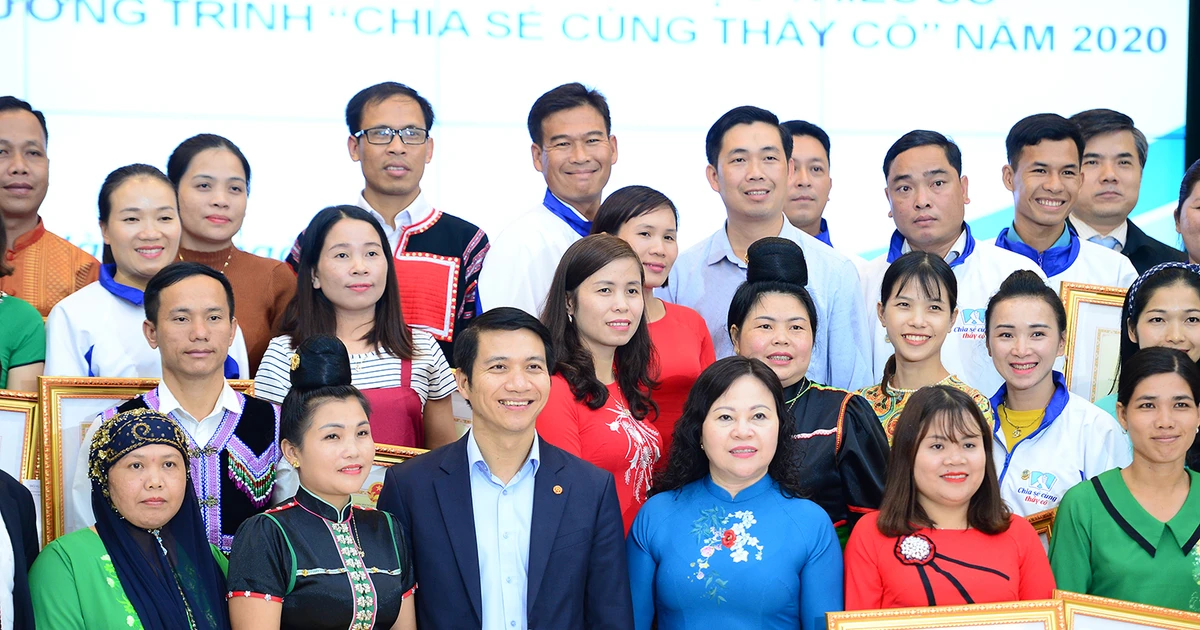Những tâm tư của thầy cô giáo dân tộc thiểu số cắm bản: Khó khăn vẫn nhiều nhưng không bao giờ từ bỏ