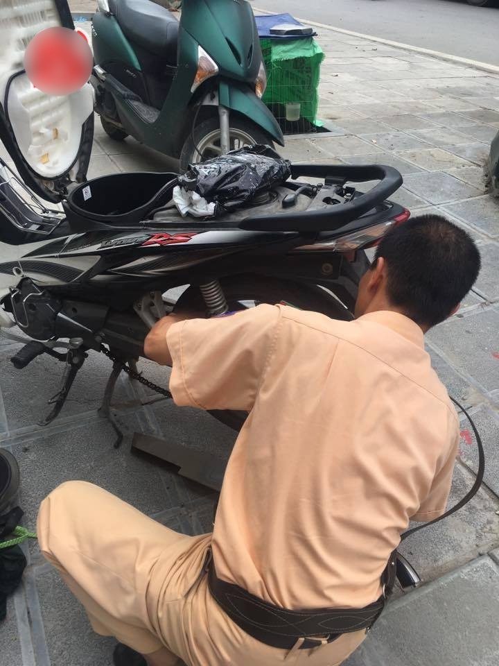 a8b18f9a3a4da277d80f.jpg