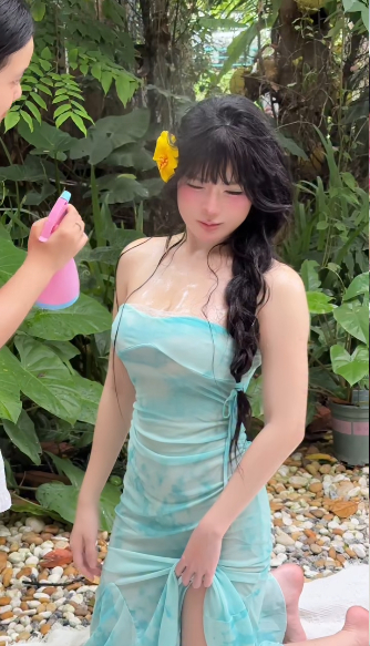 a8bae8415d7bc74152f7.jpg