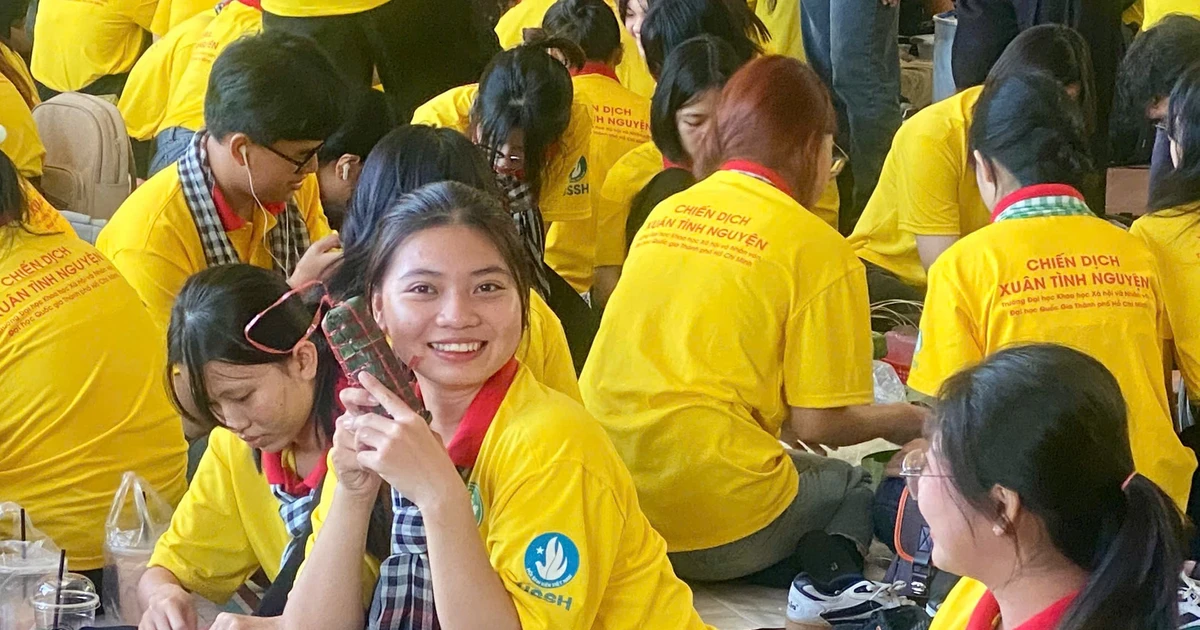 Lan tỏa sức trẻ tình nguyện thông qua hoạt động 'Nghìn bánh chưng xanh' - Tết này ấm lắm nha!