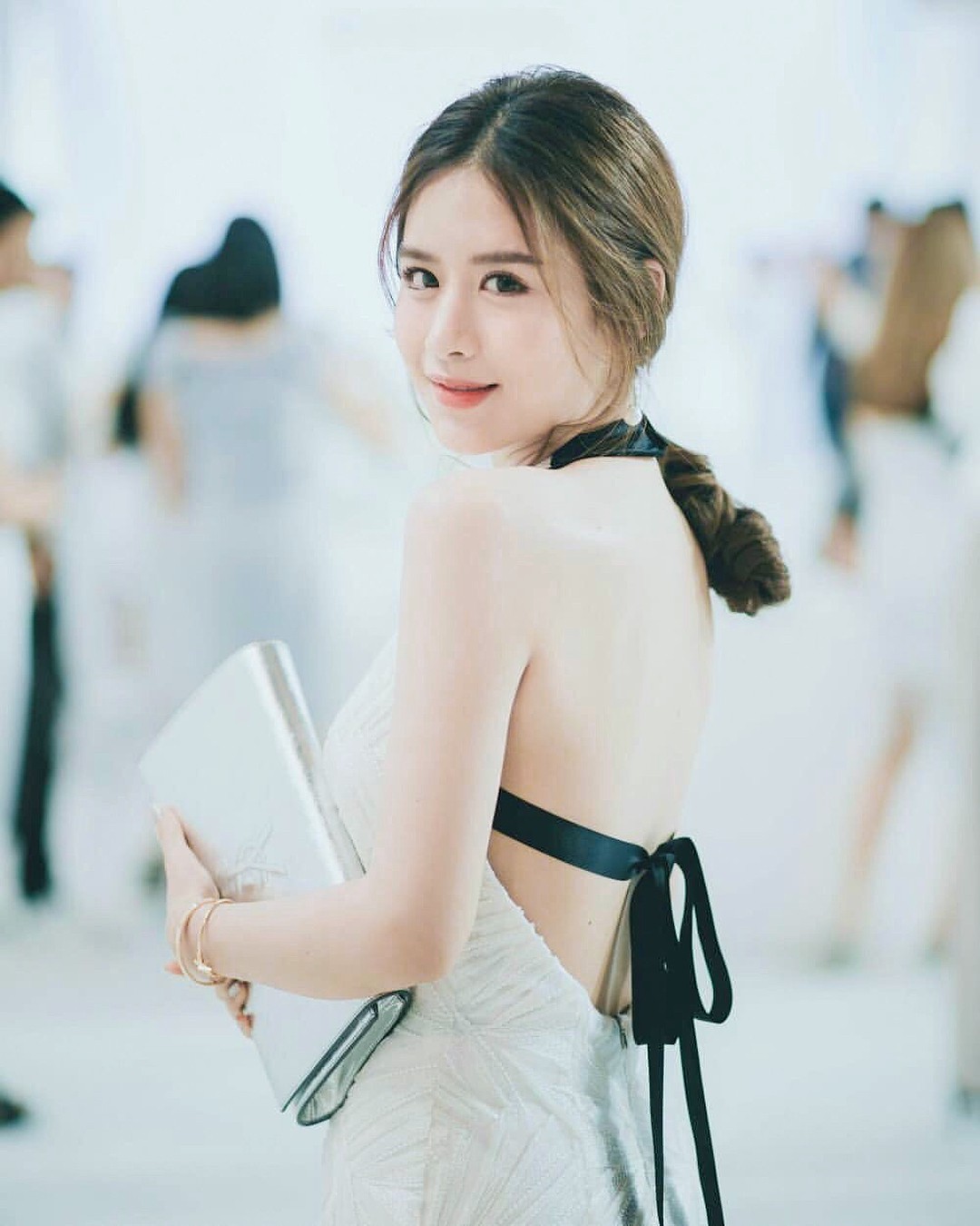 a8fc9fe5b64e04e8a567.jpg