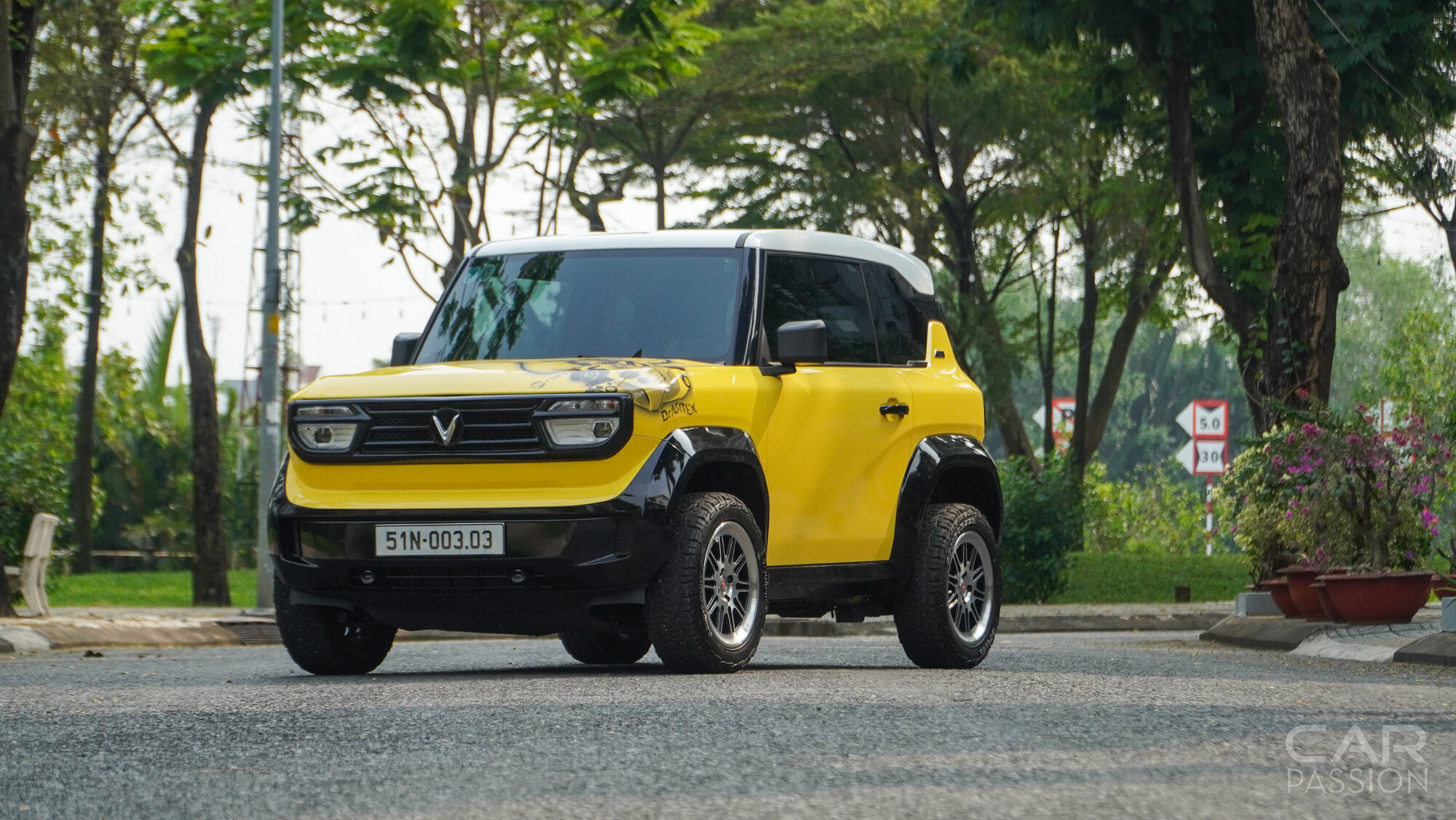 VinFast VF 3 qua góc nhìn người dùng thật: Xe mini cực cute, đủ xài nhưng cũng có điểm trừ đấy nha! ⚡