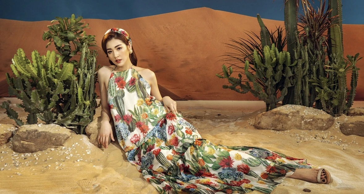 Á hậu Tú Anh "chill hết nấc" với họa tiết hoa xương rồng hot trend mùa hè này ✨