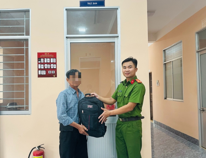 abab7e57ac97805a0589.jpg