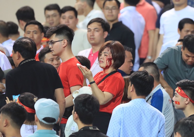 Trận đấu này nhiều drama quá mức cần thiết rồi ‍
