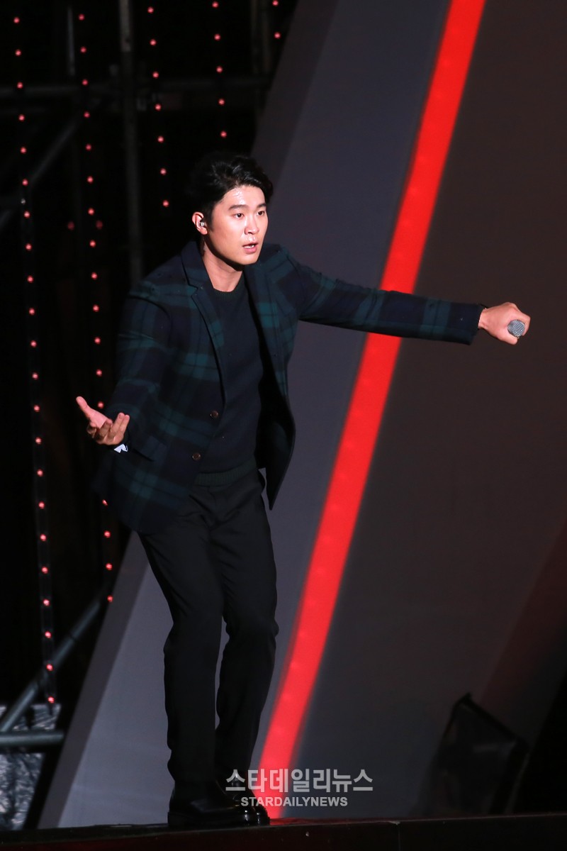 ac6c9a4e56a464cebe55.jpg
