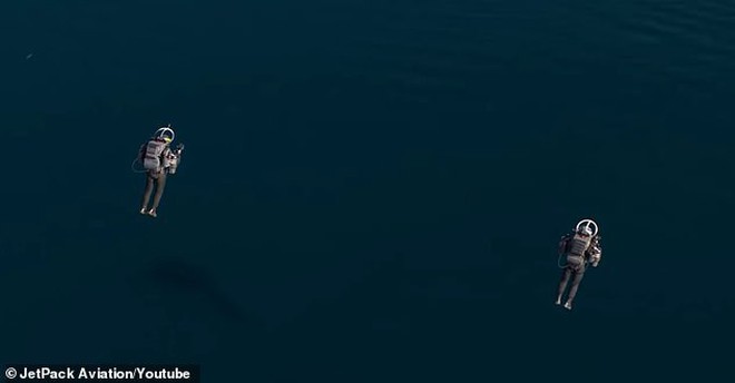 ad06d53ce838a310d1c9.jpg