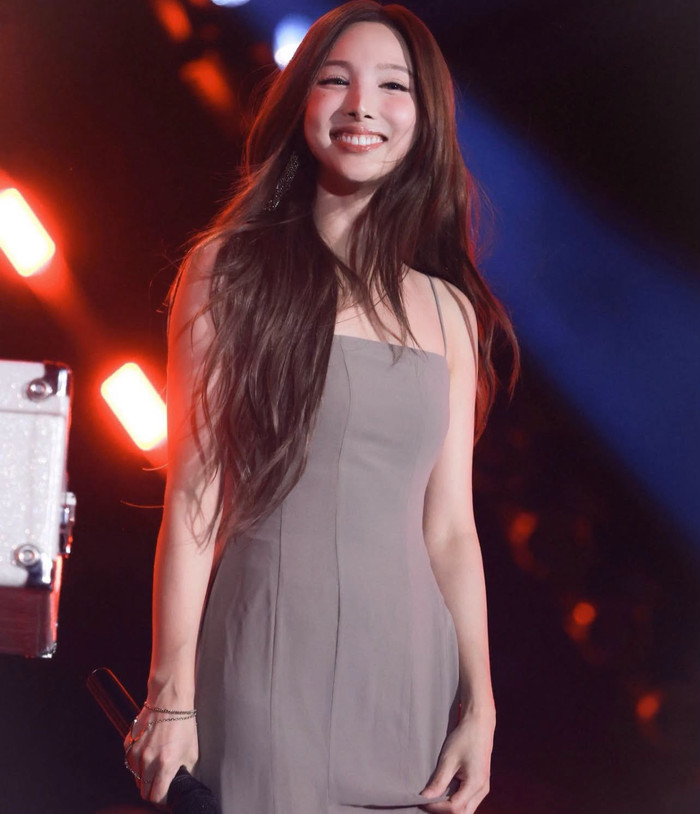 ad52107bfb33b753bb39.jpg