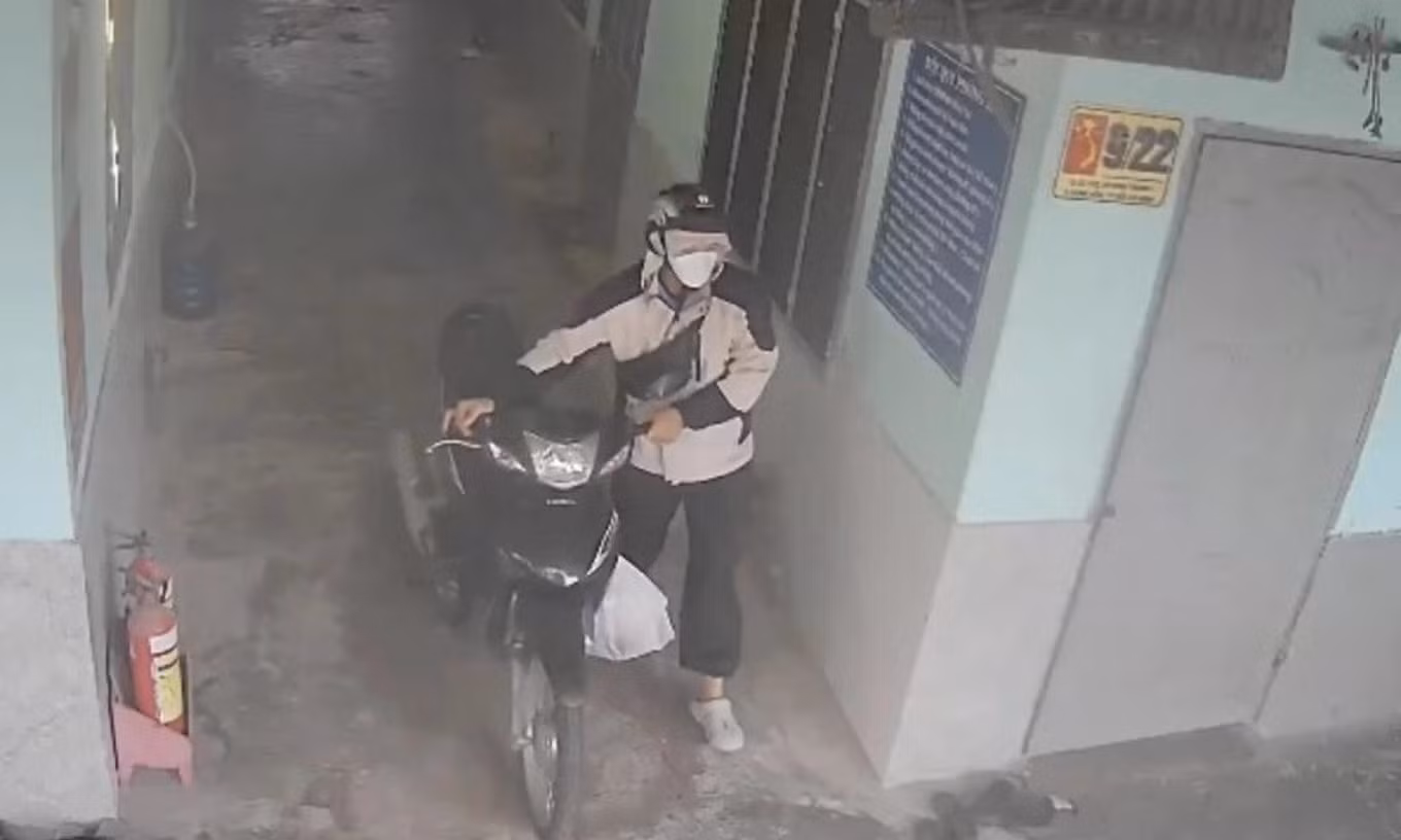 ad781dcc12d77f1732e9.jpg