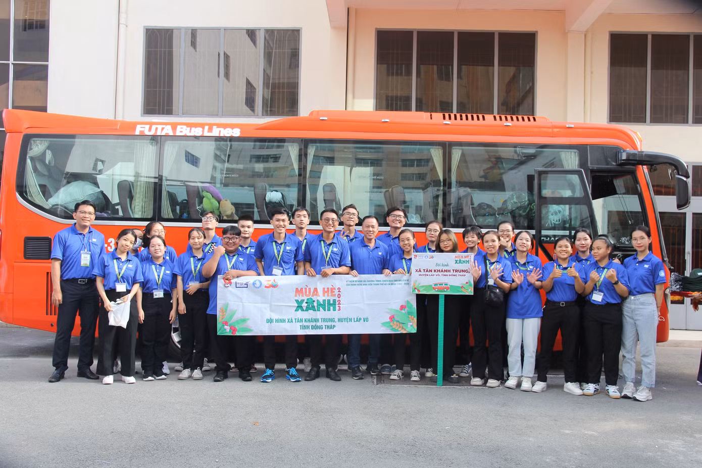 adb5adec6e9543336b11.jpg