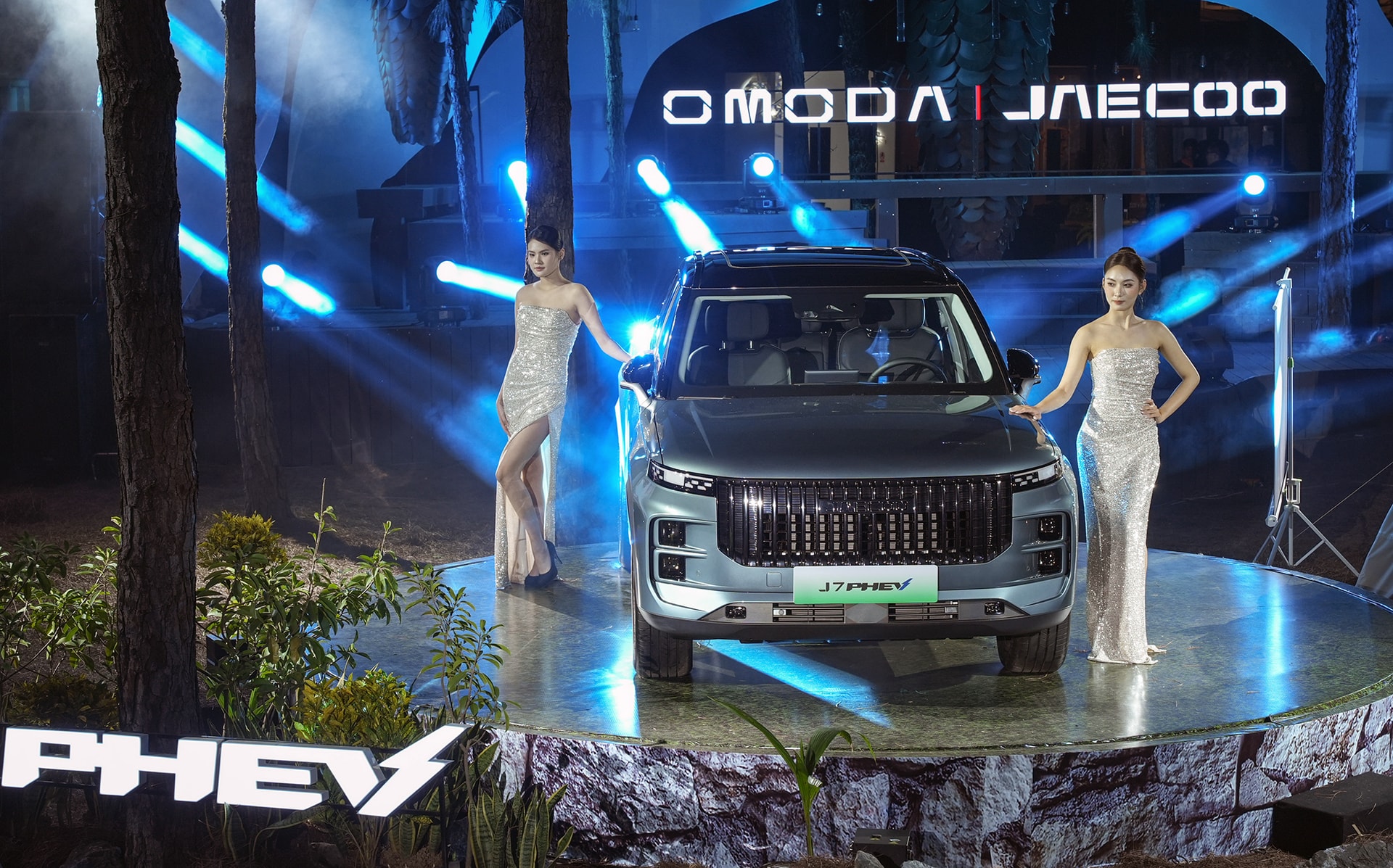 Tại sao xe ô tô Trung Quốc bỗng nhiên đổ xô xuất khẩu xe PHEV thế nhỉ?
