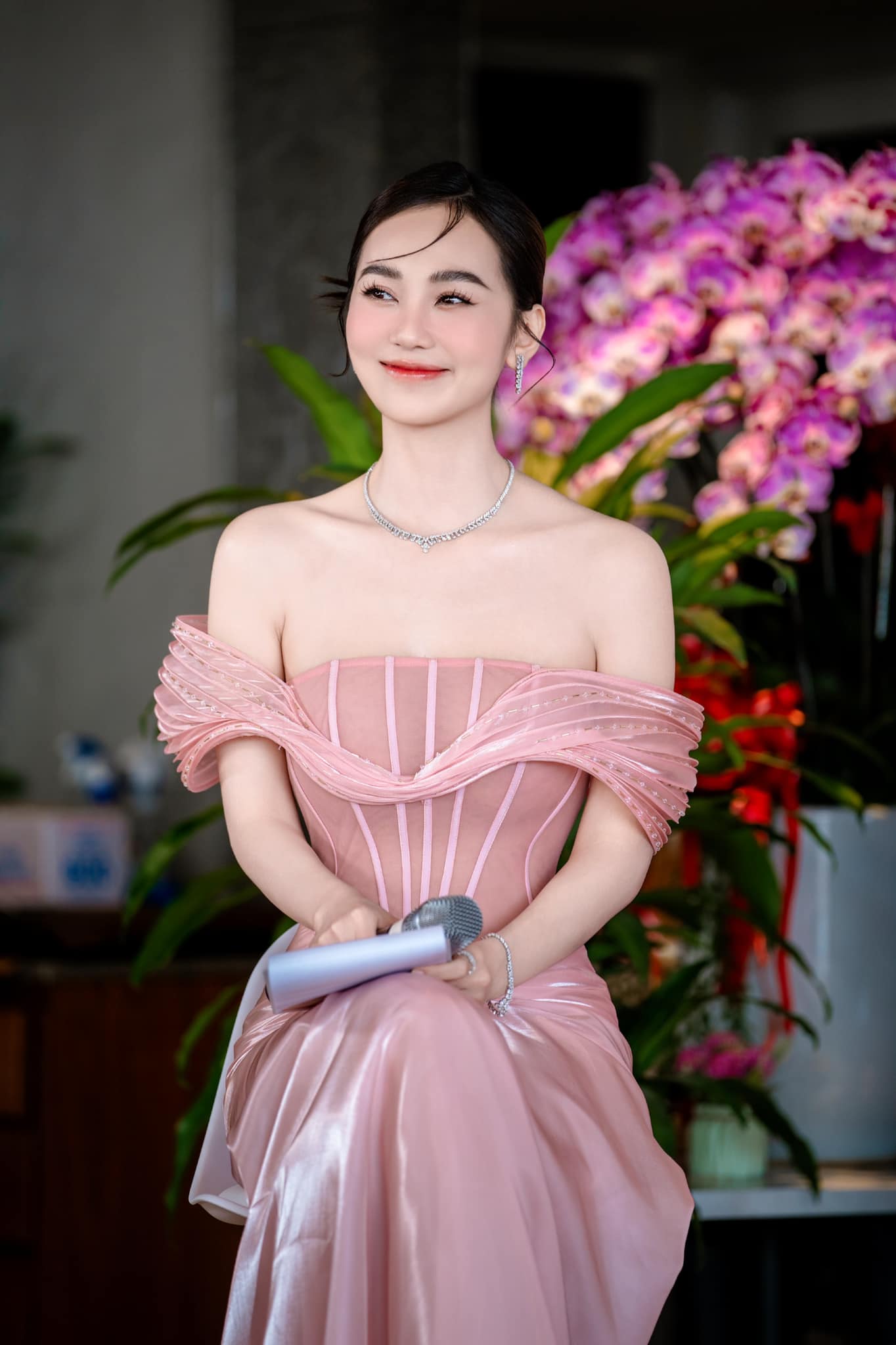 aee9514aaa44efcd76f8.jpg