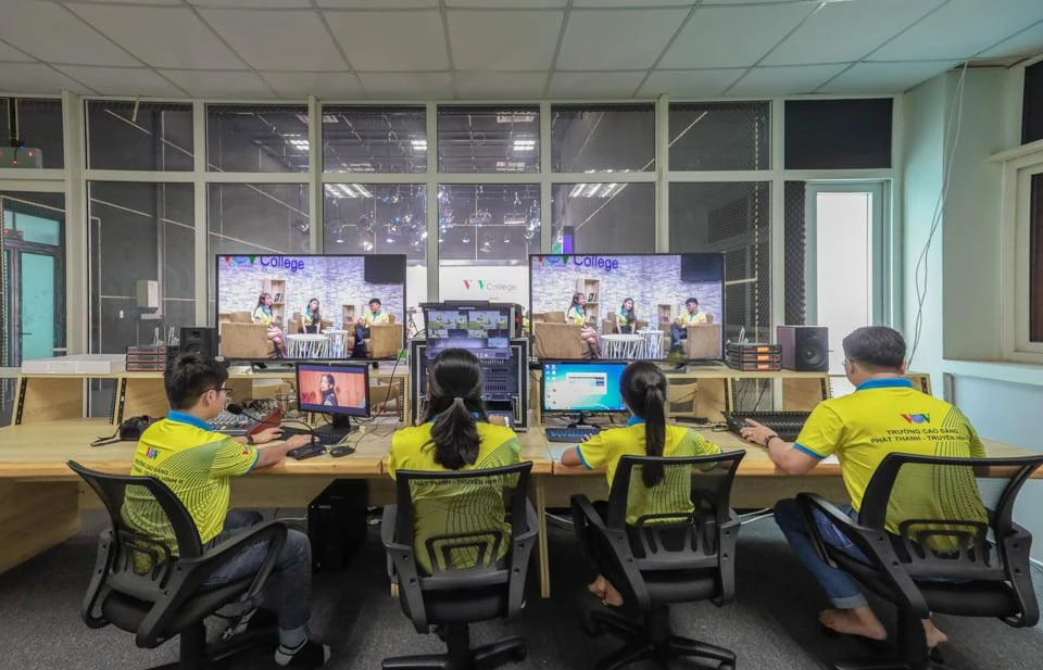 Sinh viên không thể đến trường được đăng ký bảo lưu môn học trực tiếp