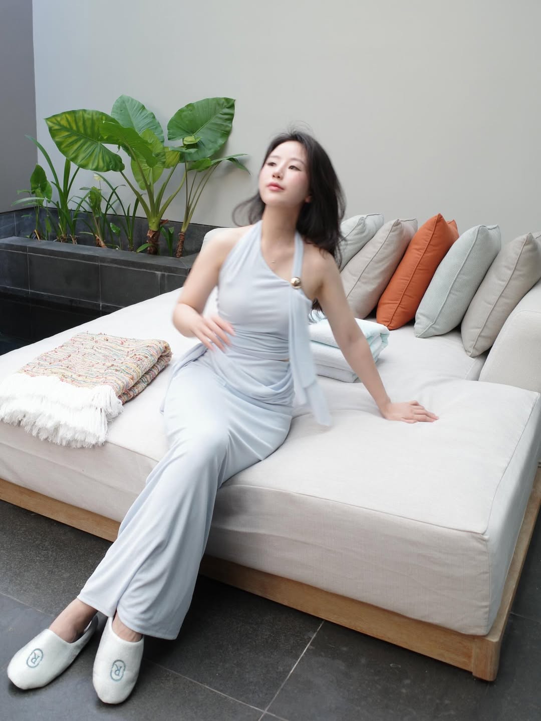 afeb70c67742db4772c8.jpg