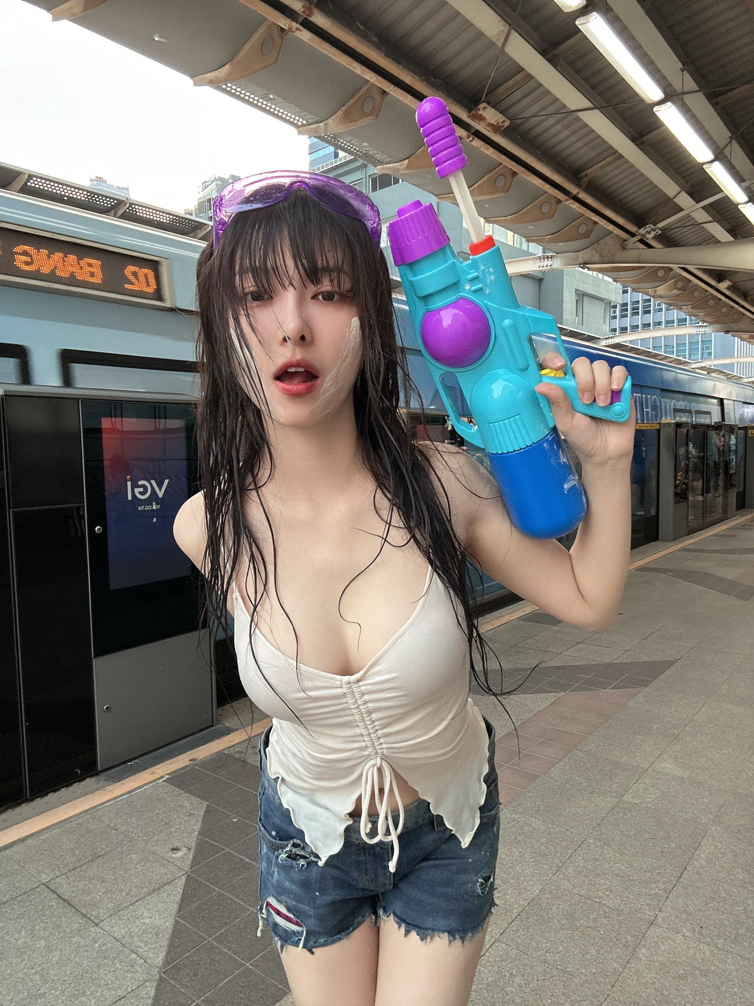 b038568fdfe50562f9fe.jpg