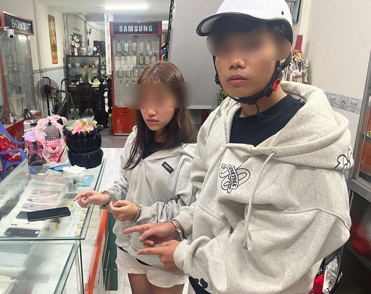 b06eec2294cd926a9a28.jpg
