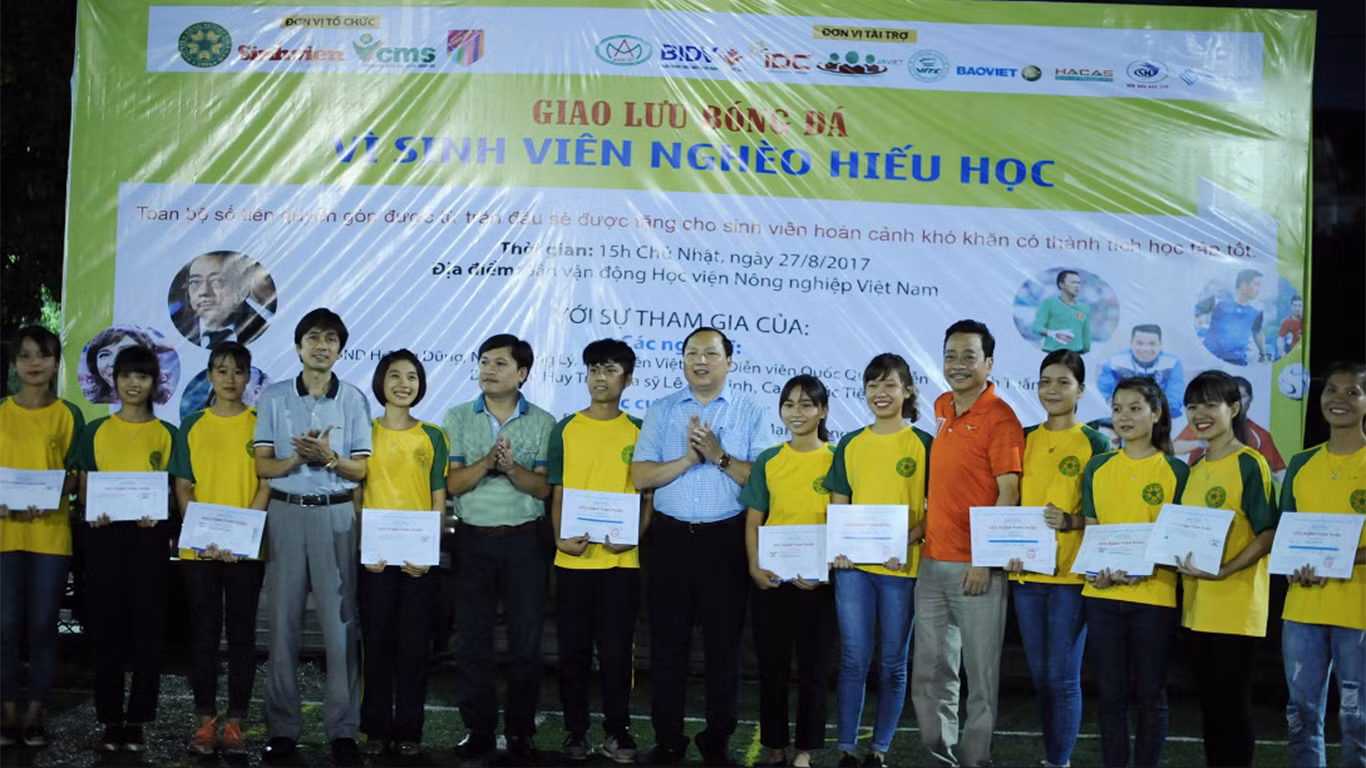 b09a8ff534a01e3559b8.jpg