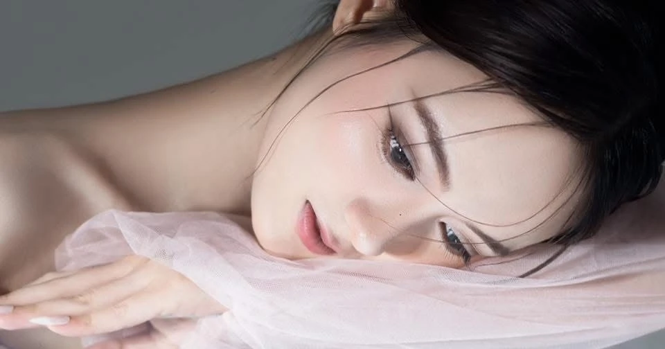 Từ cô bé mê cái đẹp đến mẫu ảnh tuổi 17: Hành trình tự khẳng định "đỉnh của chóp"