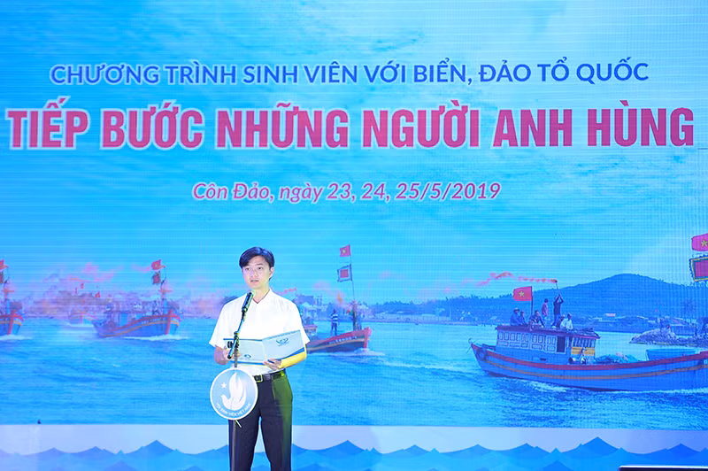 b1868ed1c2ab6bf6bc40.jpg
