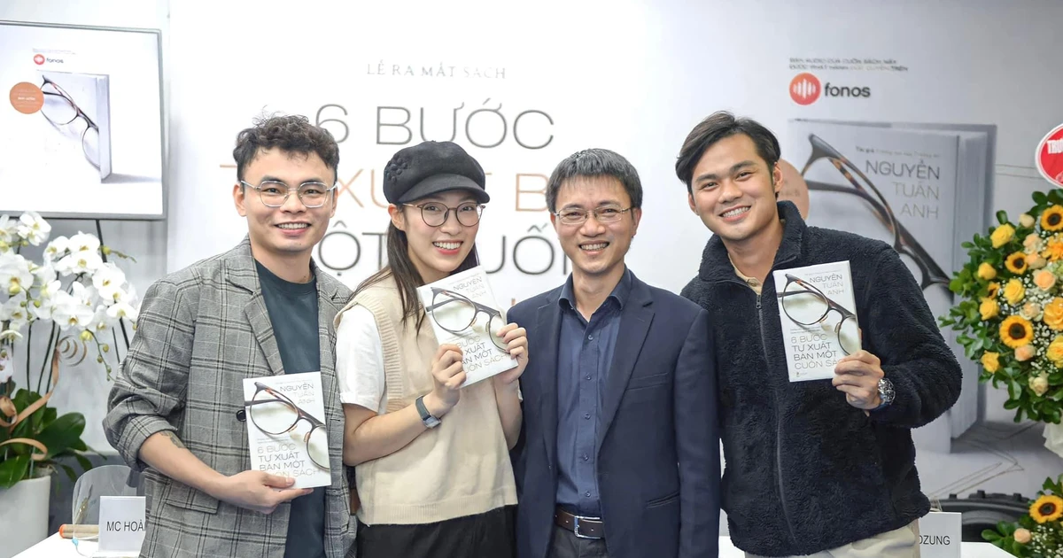 MC Khánh Vy xuất hiện tại lễ ra mắt sách "6 bước tự xuất bản một cuốn sách" - Hội tụ những người truyền cảm hứng ✨