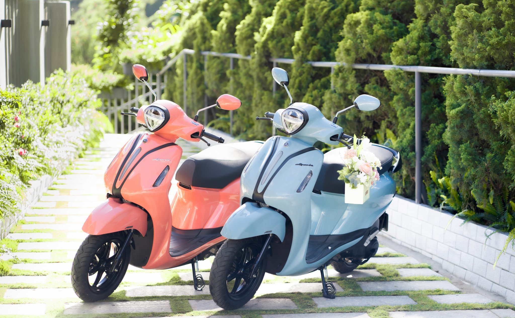 Tiểu thư RMIT khoe sở thích sang xịn cùng người bạn đồng hành bất ngờ