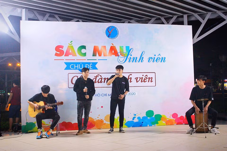 b3266f577d8c1b6b6a95.jpg