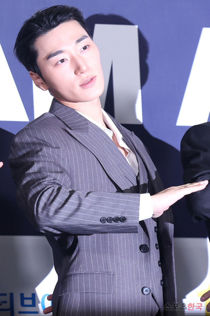 b4264fe7e8991c0ffcde.jpg