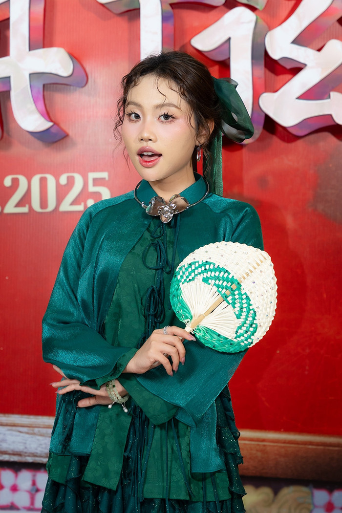 b4d13945cf7c68412f33.jpg
