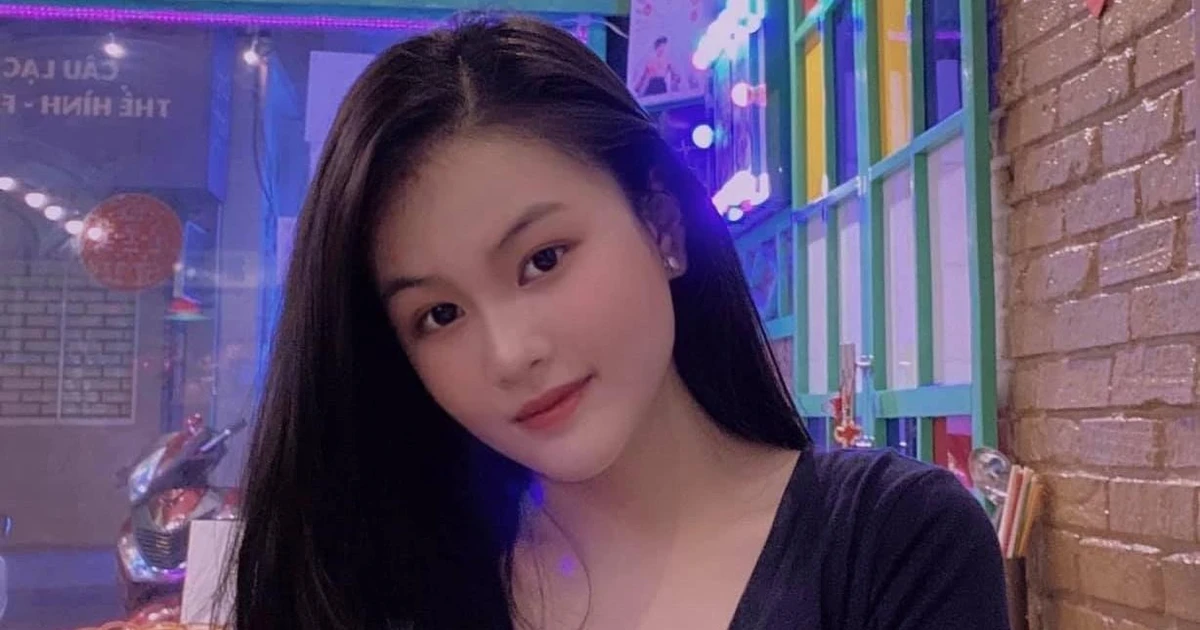 Gặp gỡ cô nàng học Y tài năng, hát bolero ngọt lịm như ca sĩ thực thụ