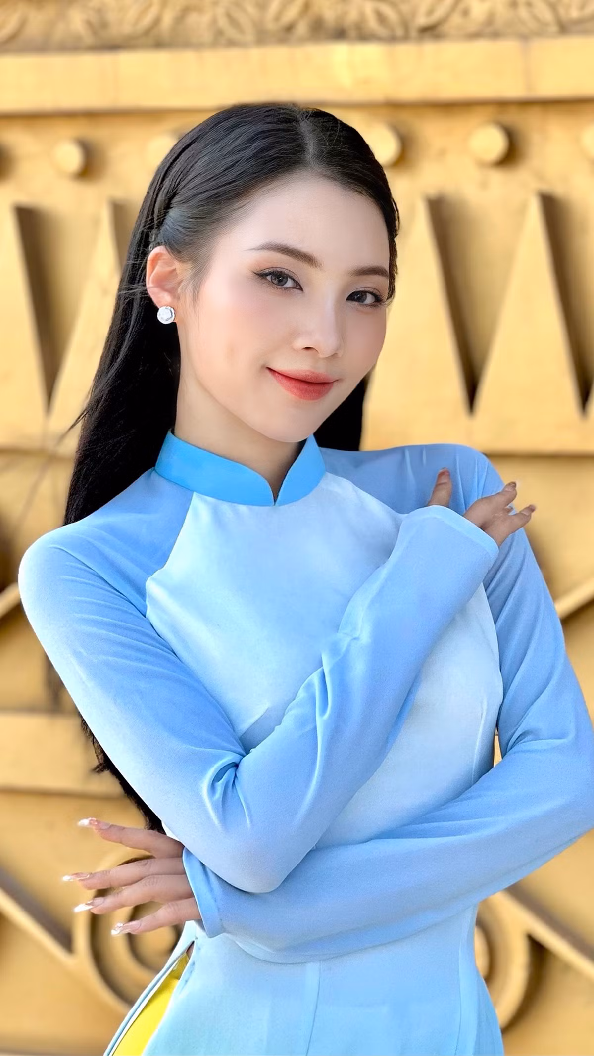 b6076d477e5b279cfe09.jpg