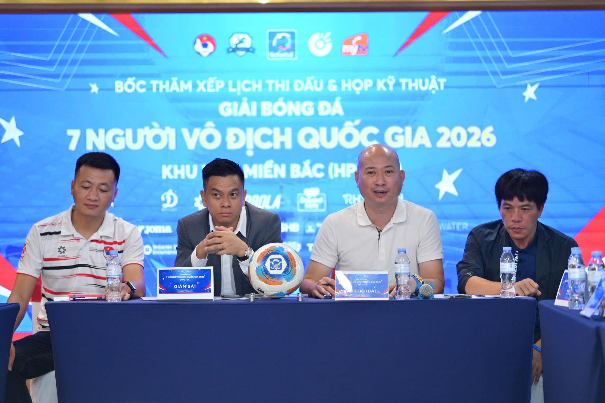 b63d15fc0d2cb8cbd165.jpg