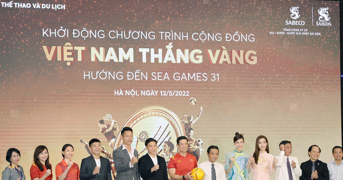 Dàn sao Việt hô vang "Việt Nam thắng Vàng" cổ vũ các VĐV quốc gia ⚽