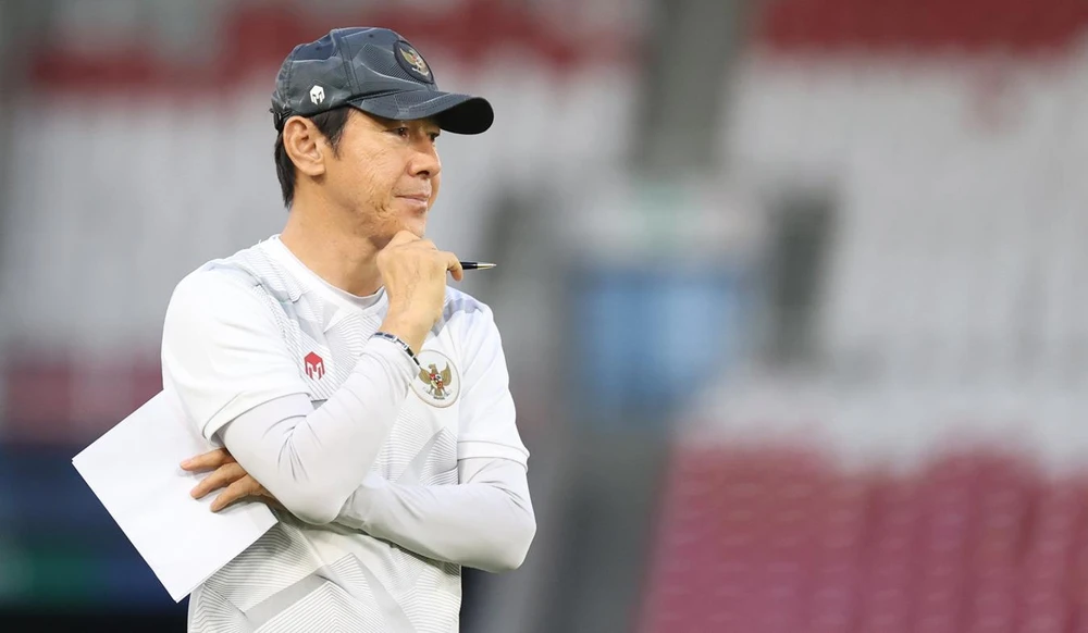 HLV Shin Tae-yong kêu "mệt mỏi" rồi, ĐT Indonesia lại sắp vỡ mộng trước ông lớn châu Á?