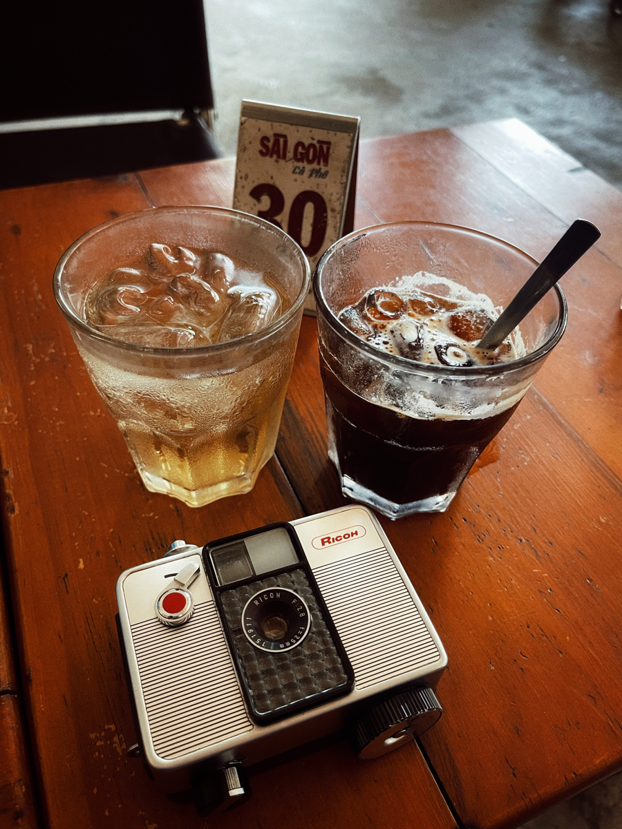 Làm ly cà phê rồi làm tiếp anh em ☕