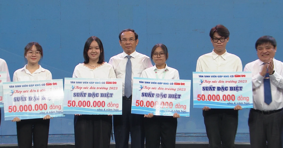 138 suất học bổng "Tiếp sức đến trường" 2023 đã tìm được chủ nhân mới, tân sinh viên chuẩn bị nhận "buff" tinh thần và tài chính đây rồi!