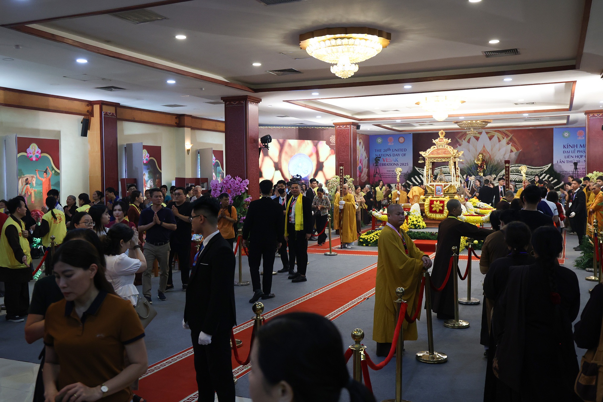 b8aa6705c0de360b5cc2.jpg