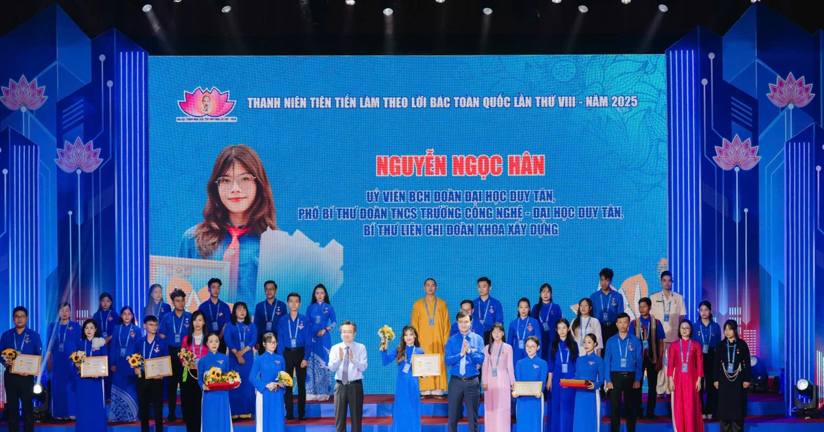 Nữ sinh ĐH Duy Tân tài năng với khát vọng cống hiến cho cộng đồng