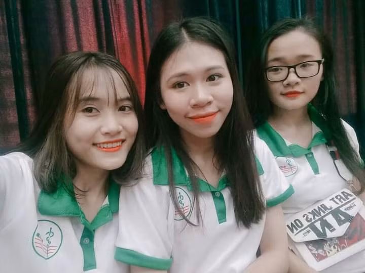 b8bb449fd7a02d8e1cea.jpg