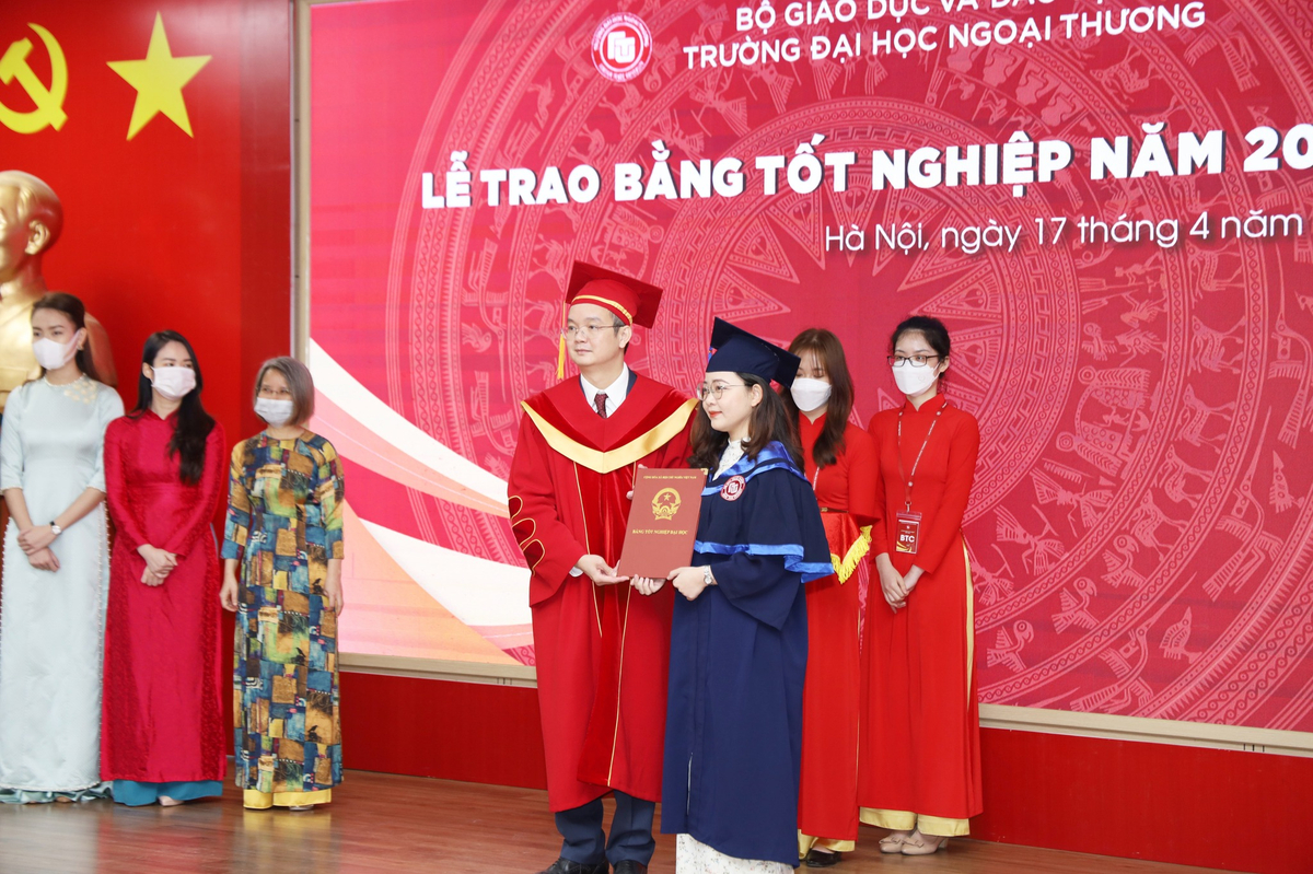 b9f93514464cb86b66dd.jpg