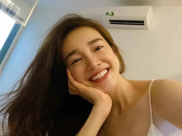 Nhã Phương "gái một con" than mất ngủ vài ngày nhưng vẫn xinh xỉu, netizen chỉ biết ghen tị