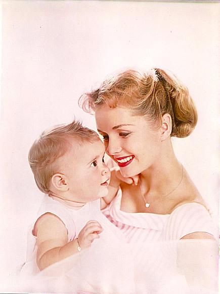 bb24316e0df1ad1068ad.jpg
