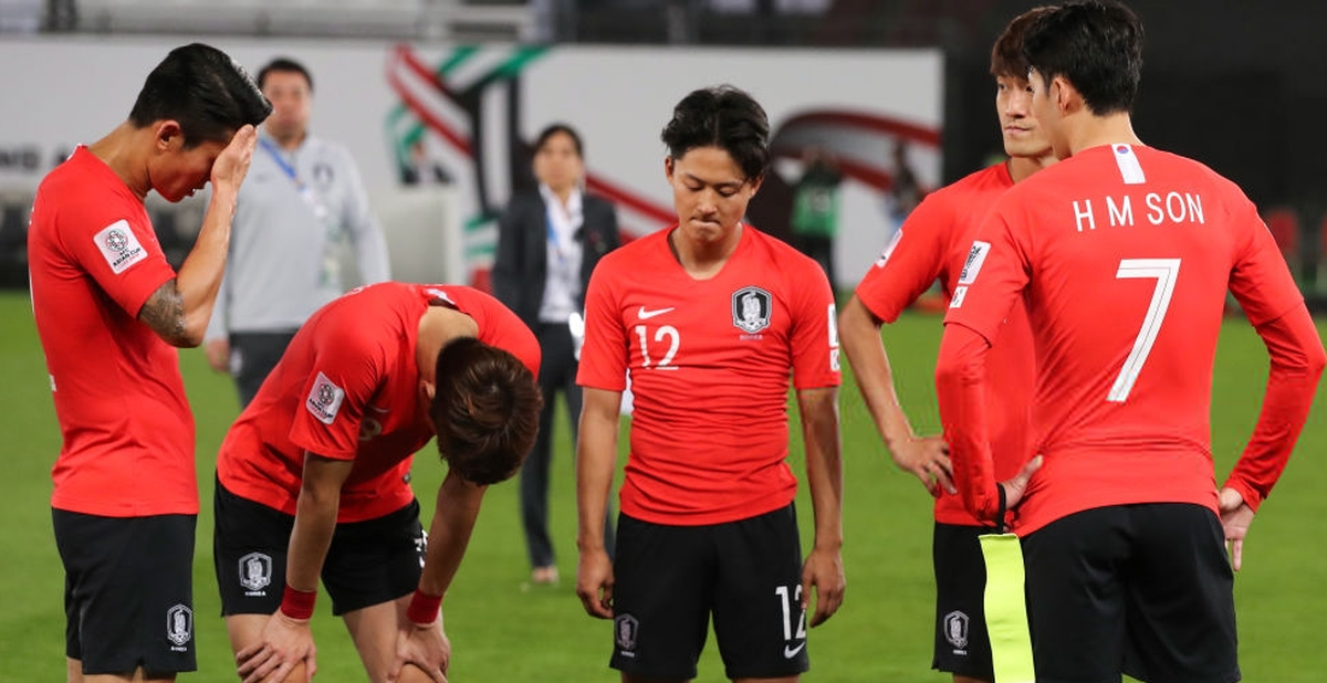 Tuyển thủ Hàn Quốc buồn bã, CĐV suy sụp sau thất bại ở tứ kết Asian Cup 2019