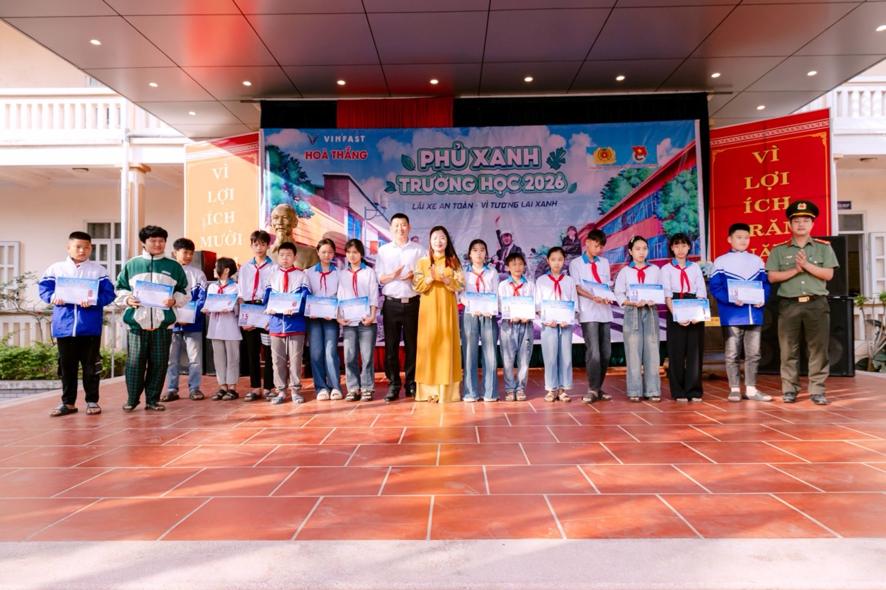 "Phủ xanh trường học 2026" - Khi VinFast mang xe máy điện vào trường học cực xịn ⚡
