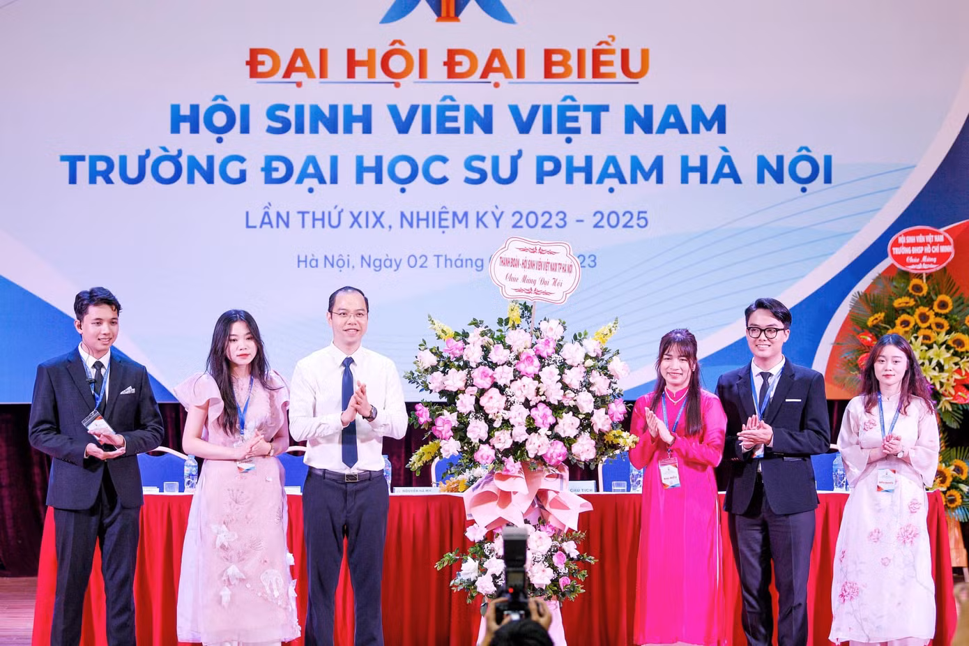 bcd07d2f65fa8d77b0de.jpg