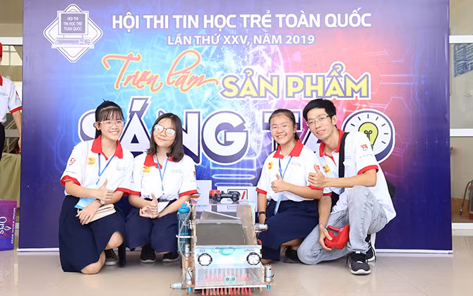 bcd71ccf295657dee5f8.jpg